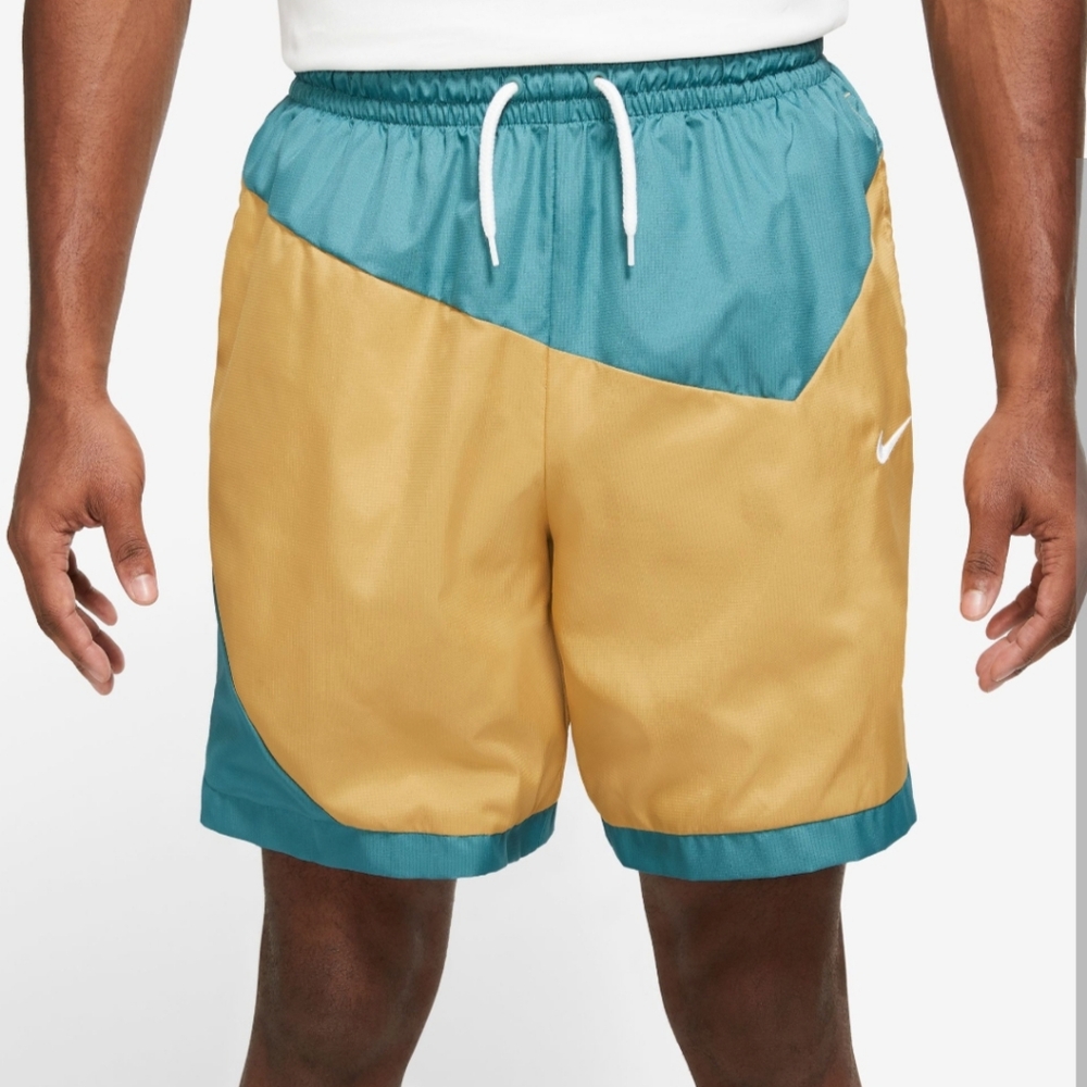 NWT NIKE WOVEN BASKETBALL DRI-FIT SHORTS
